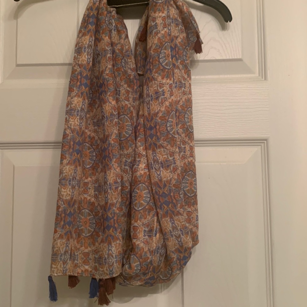 NWT oblong scarf
